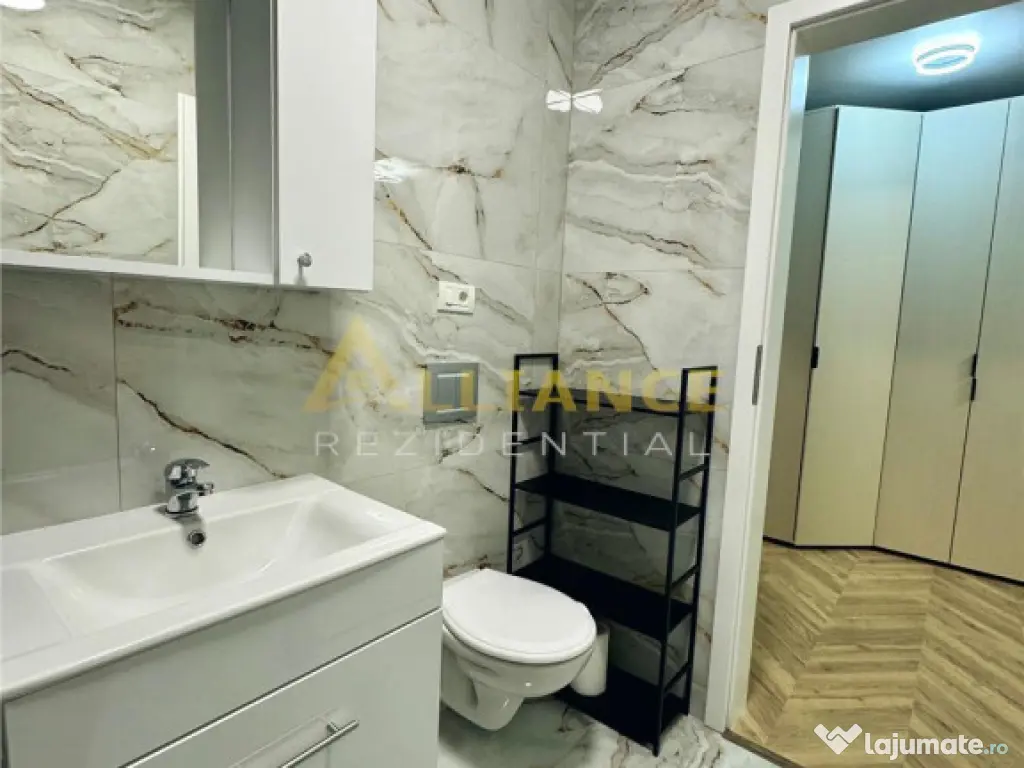 2 camere gata de mutare // Mobilat si utilat // Parcare subt 