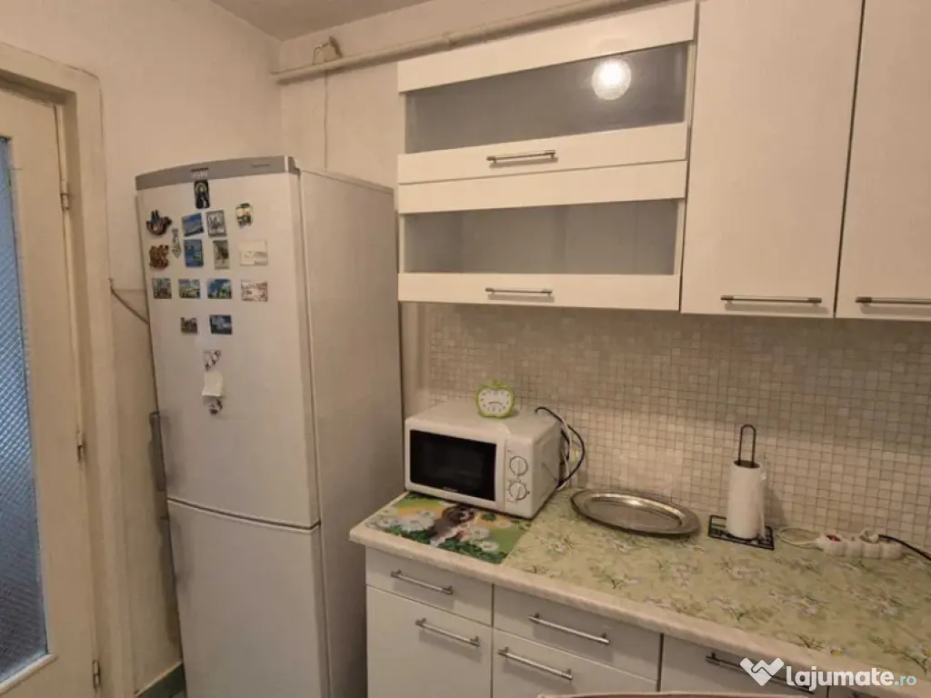 Apartament Cu 2 Camere Decomandate- Etaj 2 Zona Ultracentral 