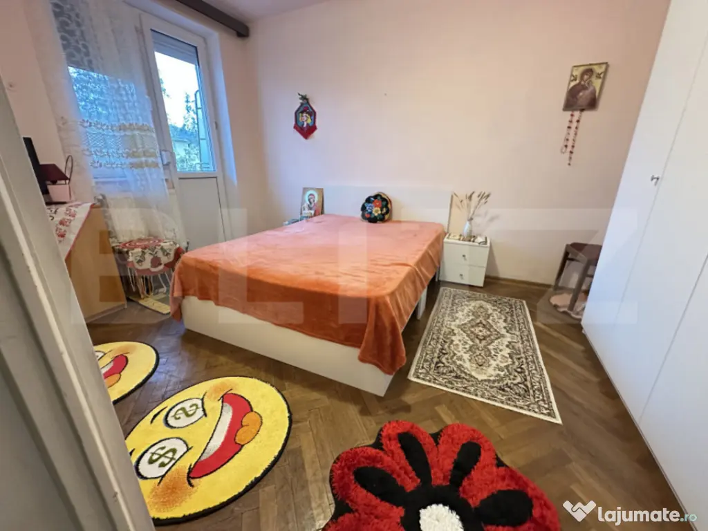 Apartament cu 2 camere semidecomandat, Deva, Central 