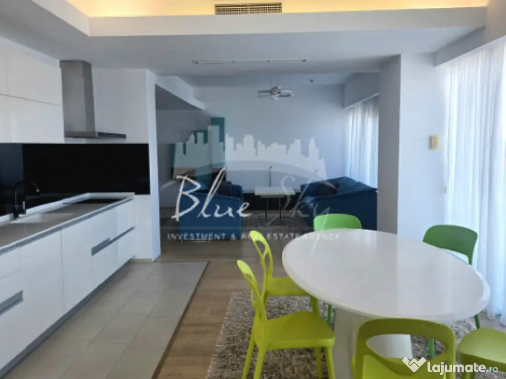 Duplex cu vedere frontală la mare | Etajele 11–12 | Parca