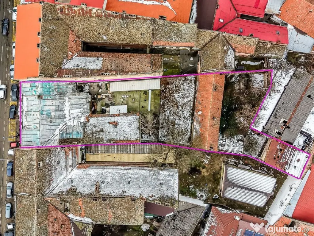 Clădire ultracentrală Arad | lângă Teatru | NU este M...