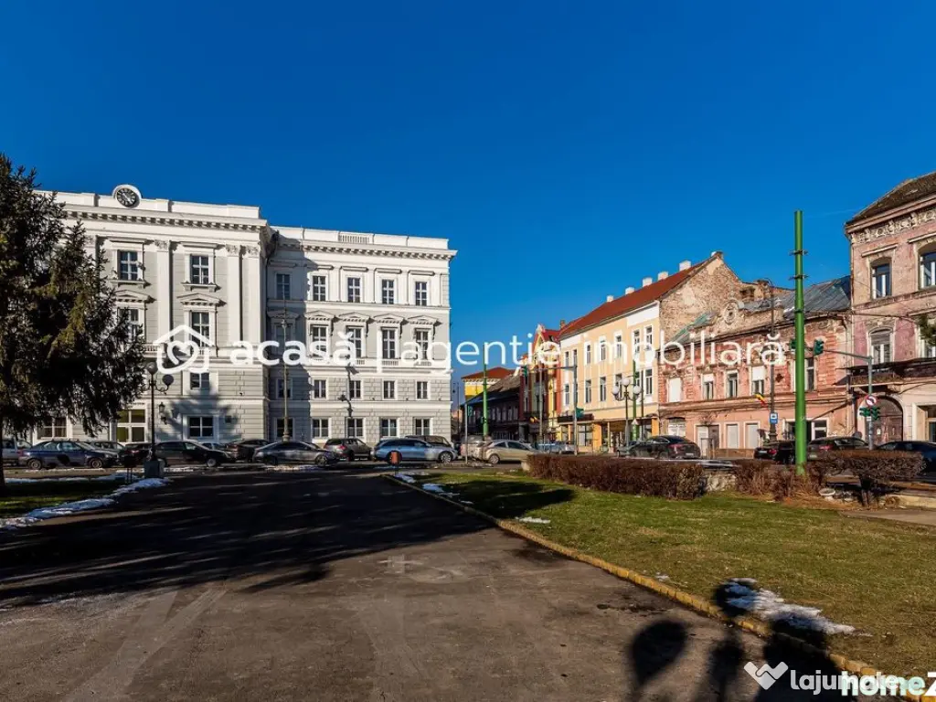 Clădire ultracentrală Arad | lângă Teatru | NU este M... 