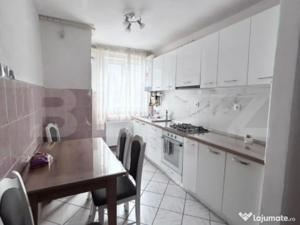 Apartament cu 3 camere, etaj 2, zona Calea Moldovei 