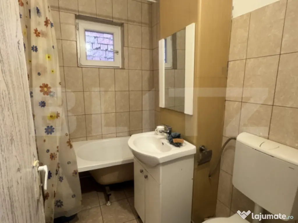 Garsonieră de închiriat, lângă sala sporturilor 