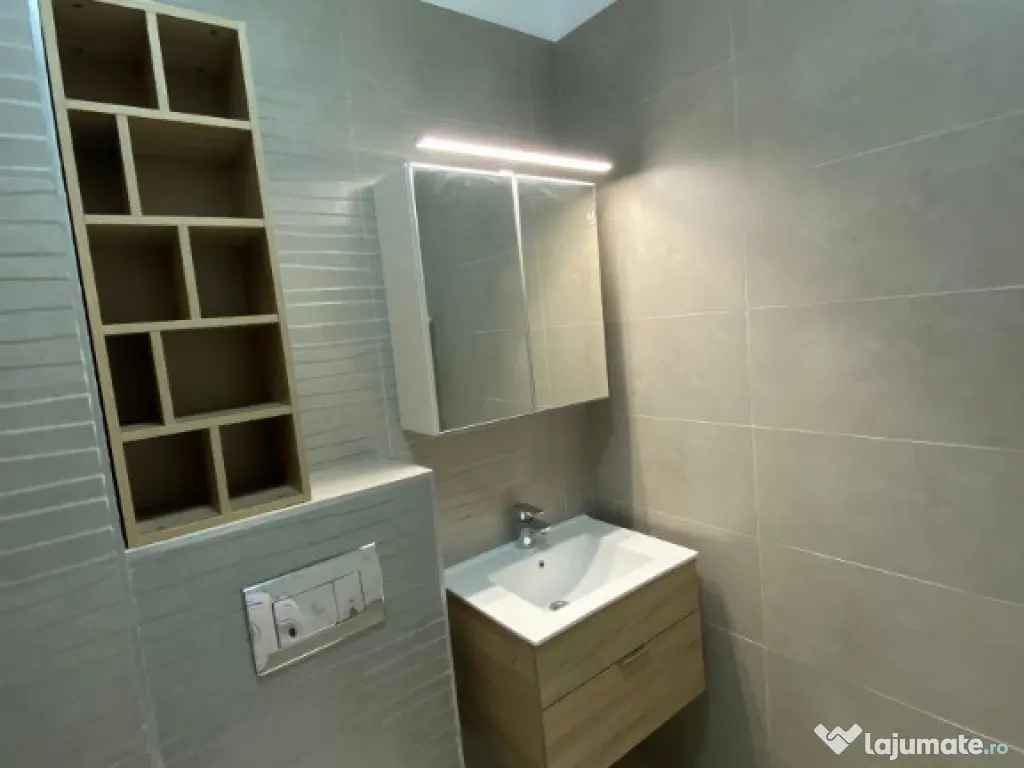 Zona Centrala-Apartament 2 camere/parcare/lift/zona Eroilor