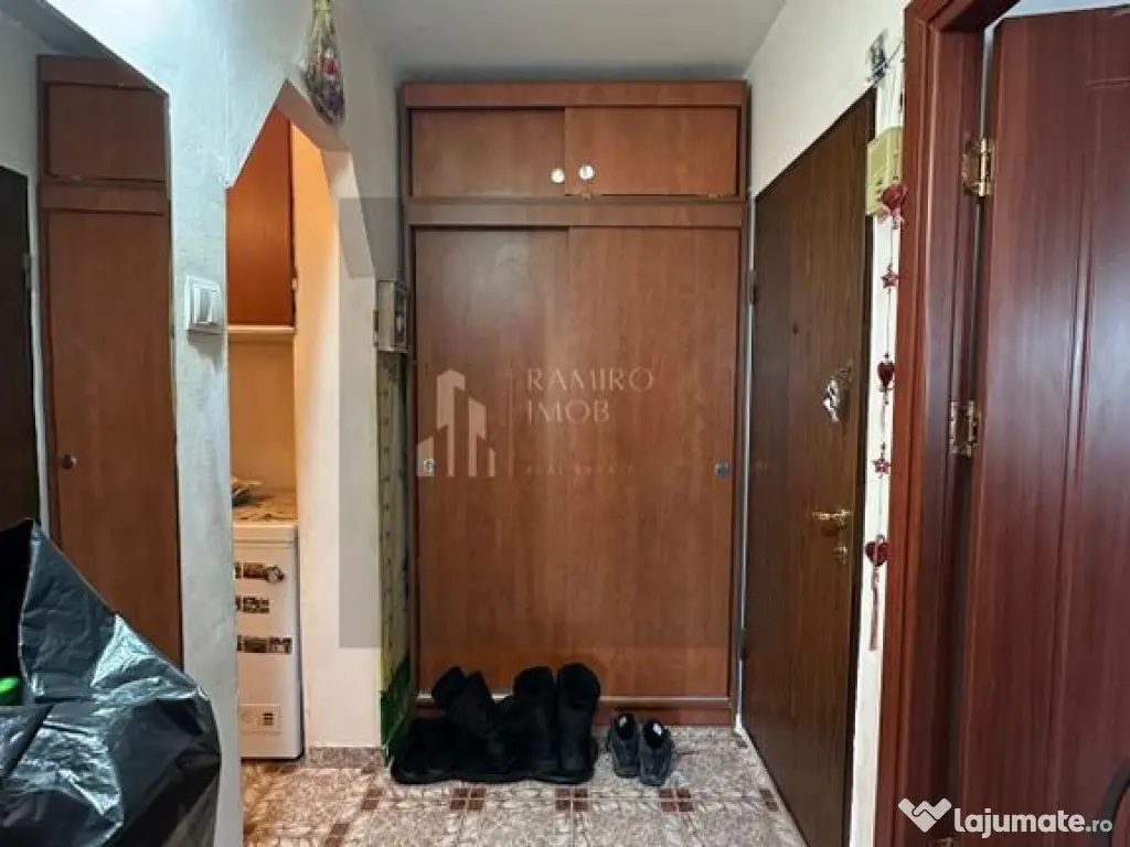 Apartament 3 Camere Decomandat- 70 mp - Metrou 1 Decembrie 