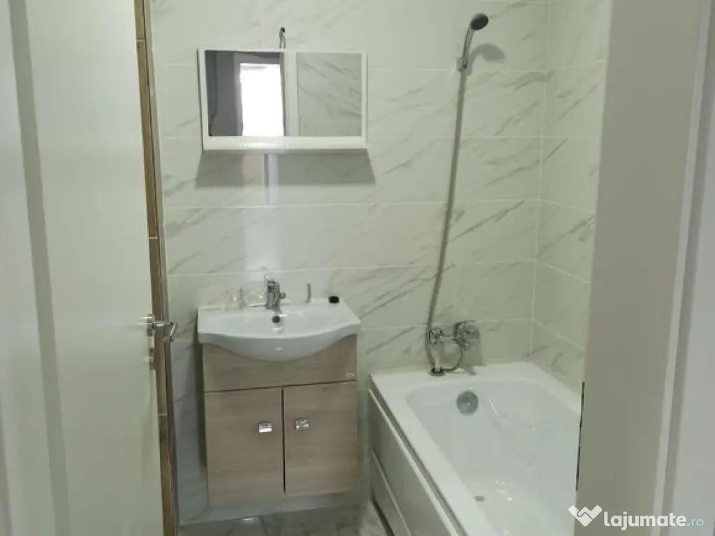 3cam.dec-2bai,2balcoane,mutare imediata,8min metrou Leonida 