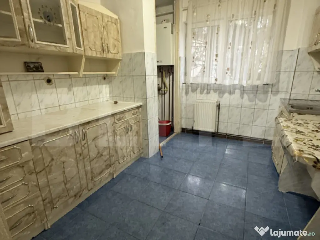 Apartament de închiriat, 63 mp, zona Micro 4 