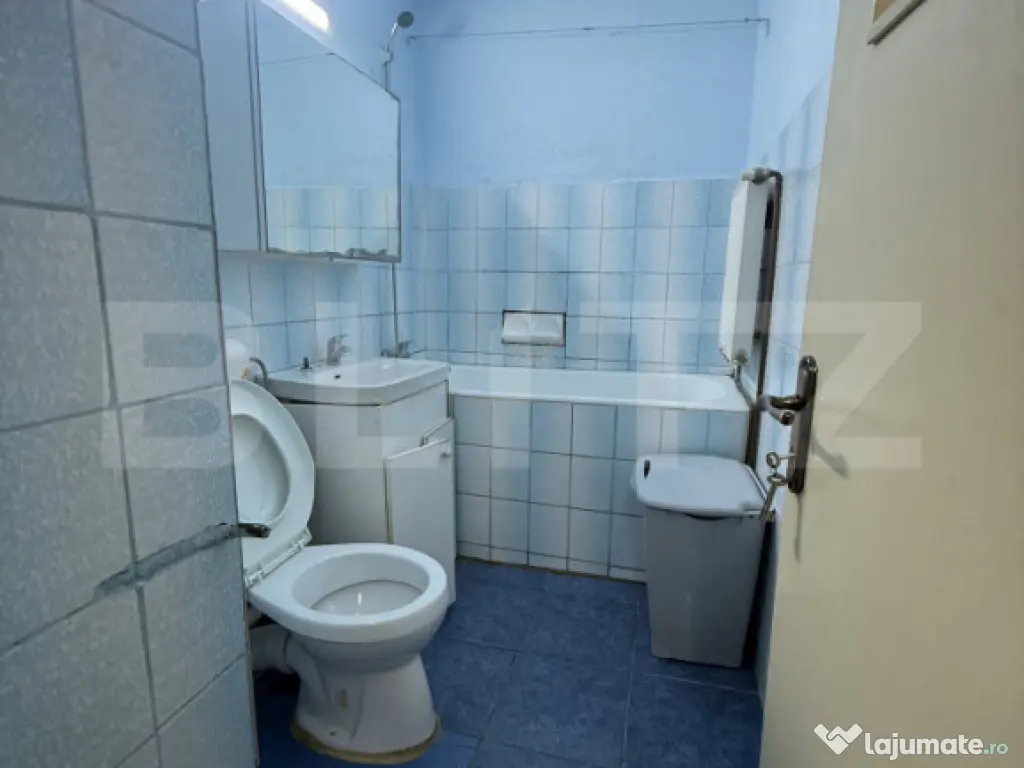 Apartament de închiriat, 63 mp, zona Micro 4 