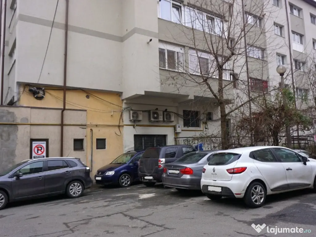 DE INCHIRIAT - SPATIU COMERCIAL CENTRAL, 85 MP 