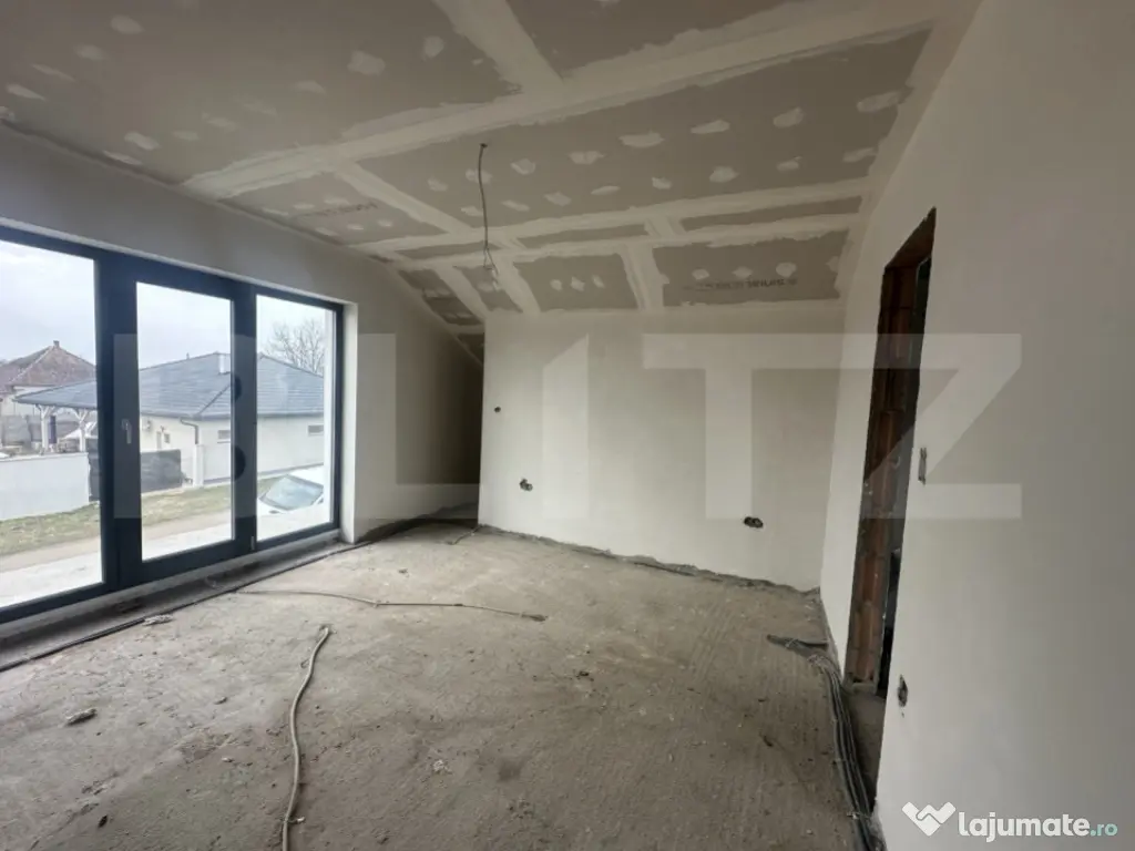 Casă modernă de vânzare în zona Lazuri 