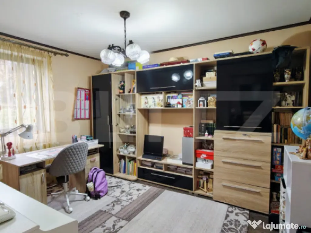 Casă spațioasă de vânzare în zona Rompetrol-Bistrita 