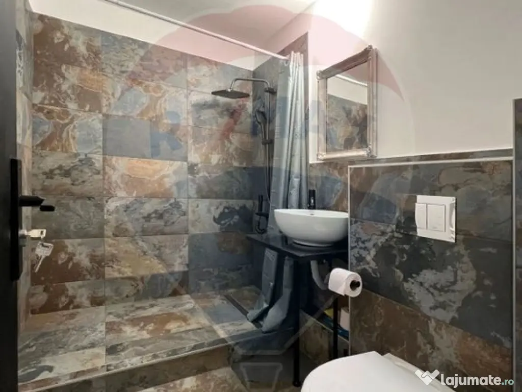 Apartament spațios de închiriat, strada Năsăud, bloc ... 