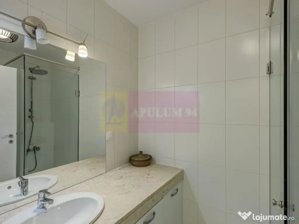 Vanzare apartament 4 camere in zona Calea Calarasilor,blo... 