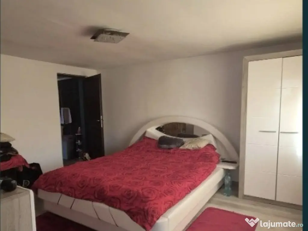 Casă de vânzare în comuna Băiculesti. sat Tutana, judet Arges 