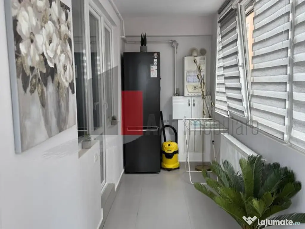 Vand ap 3 camere de lux etaj 1 , Chiajna-Str Sergent Ilie...