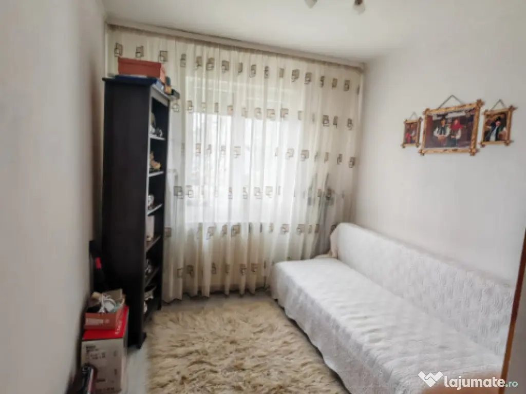 Apartament 3 camere, situat in zona Groapa - Inel II