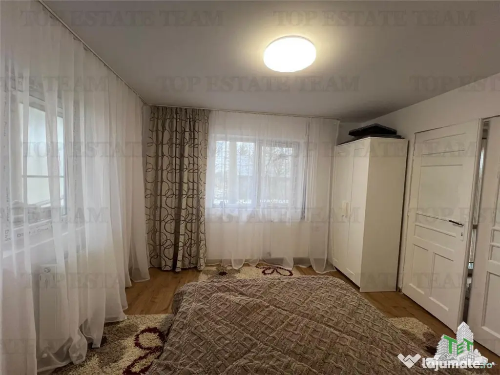 Vila individuala cuplata 6 camere S P M, cu incalzire pe cen