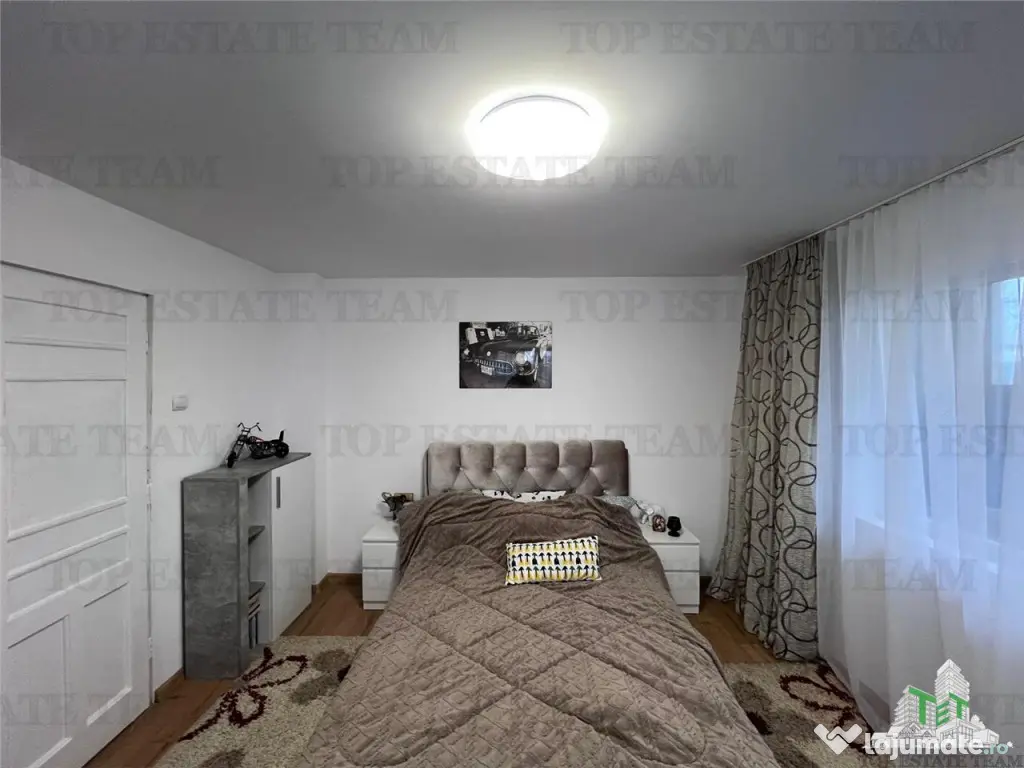 Vila individuala cuplata 6 camere S P M, cu incalzire pe cen