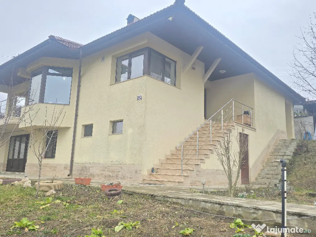 Vand casa in Deva, D+P, zona Zavoi, partea de jos, din anul 2017 