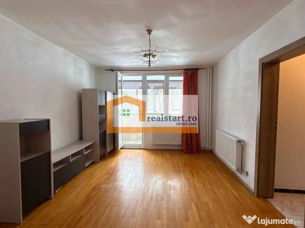 Parter Inalt, langa Mall Park Lake, Metrou Dristor, Piata...