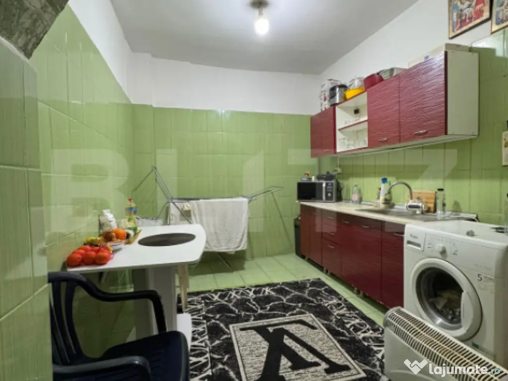 Casa cu 2 camere, Piata Alba Iulia - Decebal