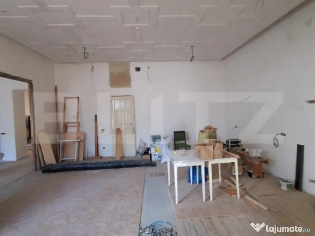 Spațiu comercial 200 mp + acces pod 200 mp, 3 balcoane, lâ 