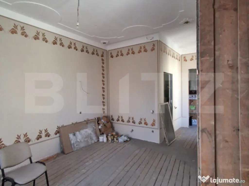 Spațiu comercial 200 mp + acces pod 200 mp, 3 balcoane, lâ 