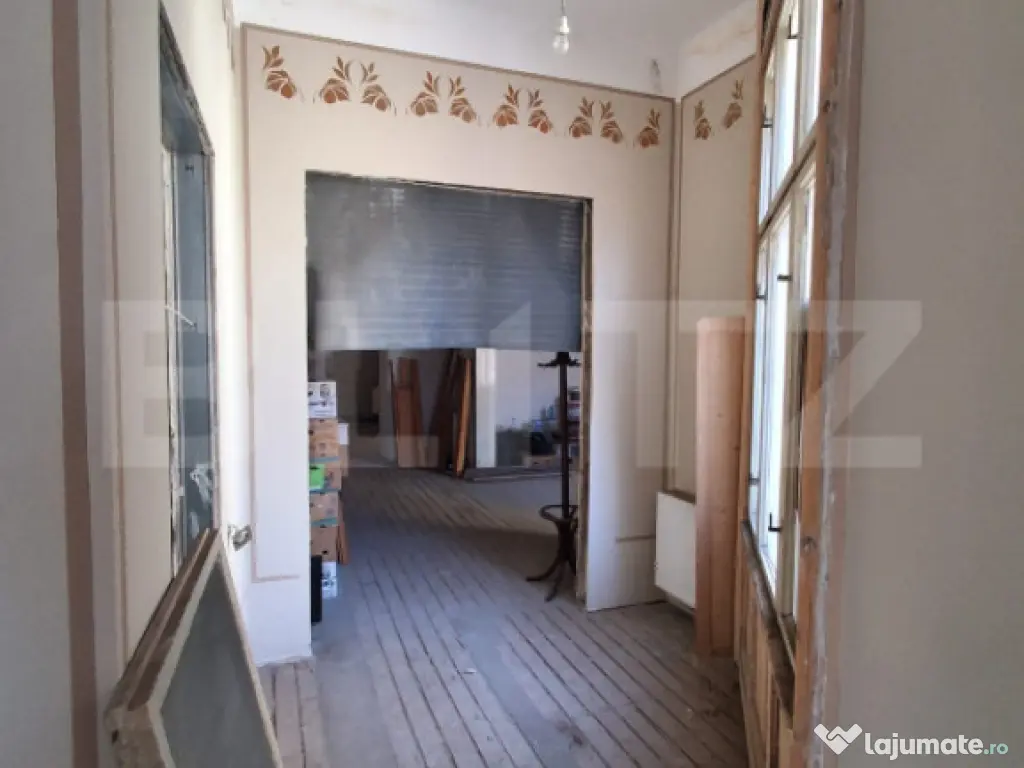 Spațiu comercial 200 mp + acces pod 200 mp, 3 balcoane, lâ 