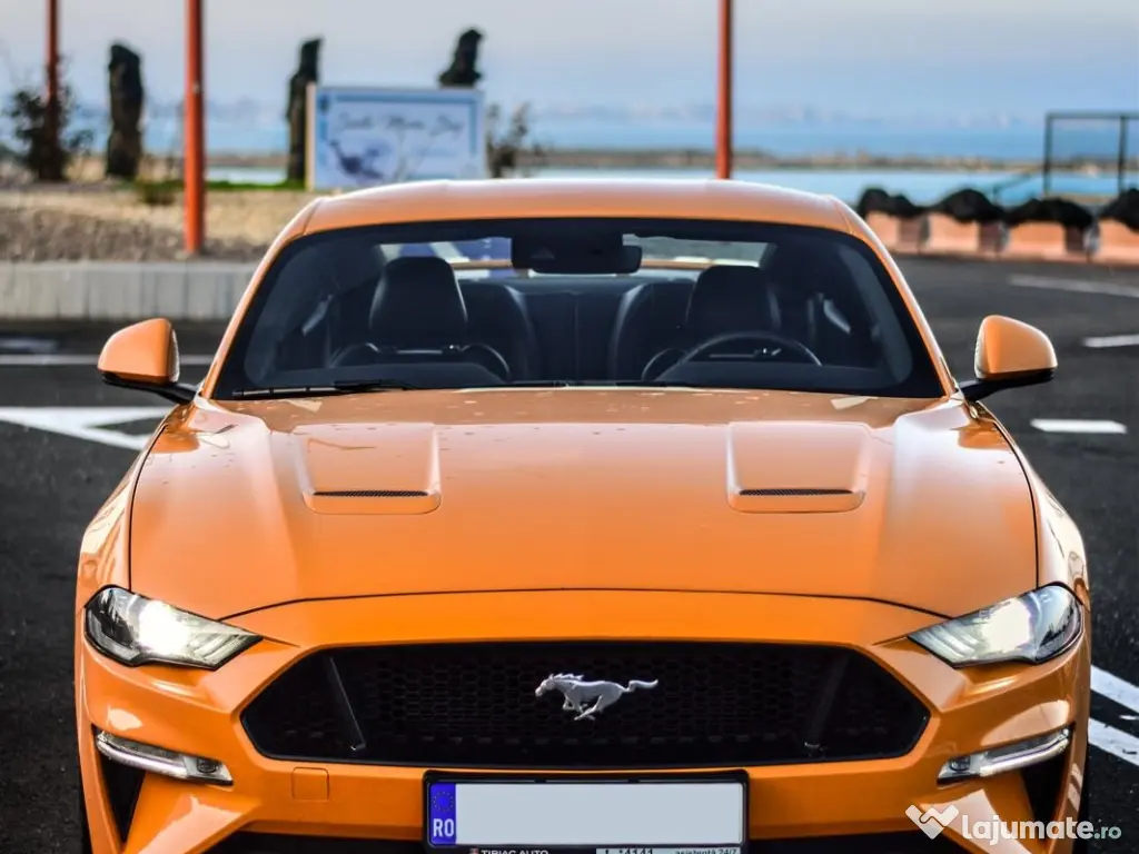 Ford Mustang Coupe 5.0 V8 450CP AT10