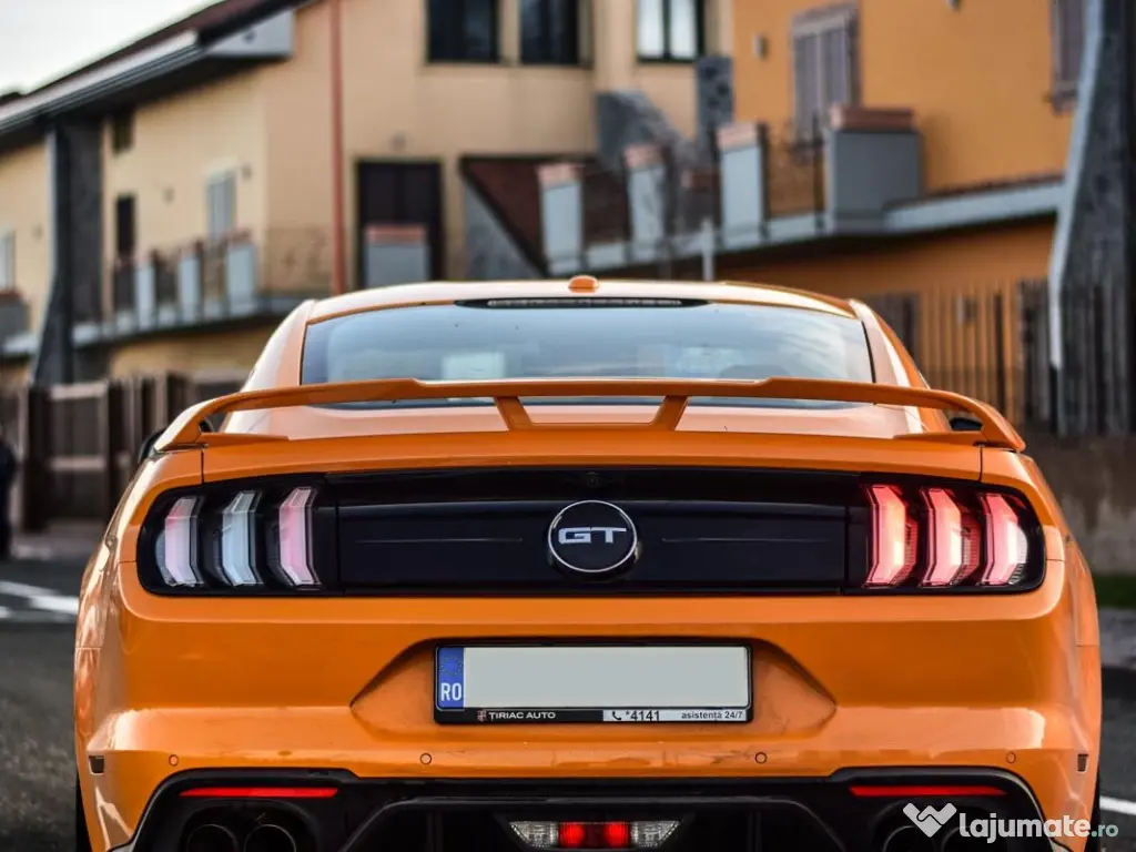 Ford Mustang Coupe 5.0 V8 450CP AT10