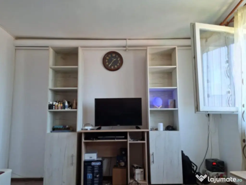 Vand garsoniera confort 1 5 min de statie de autobuz 