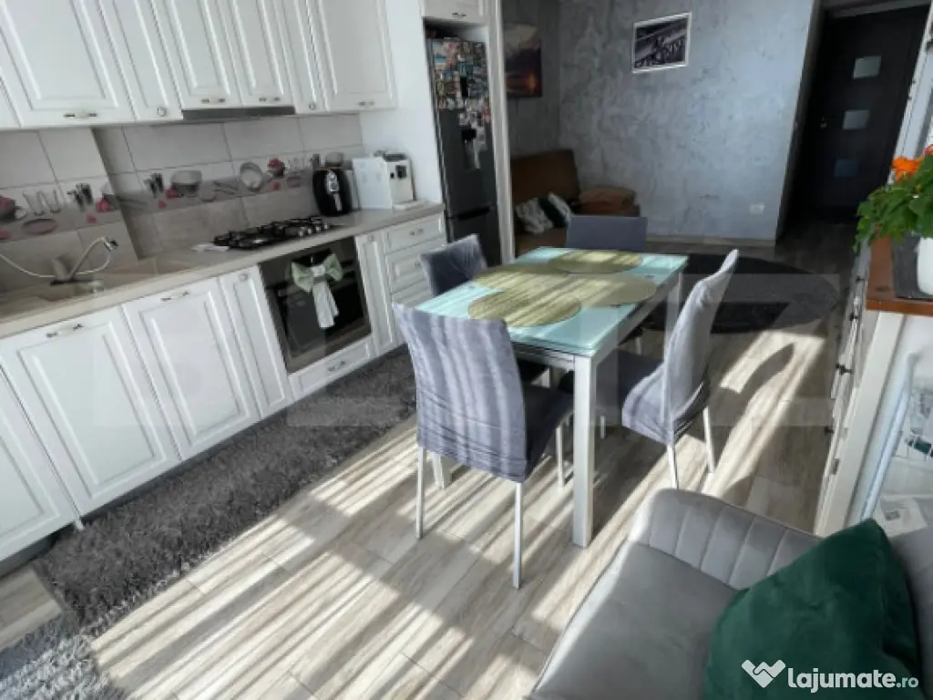 Apartament 3 camere, decomandat, etaj intermediar, 57 mp ut 