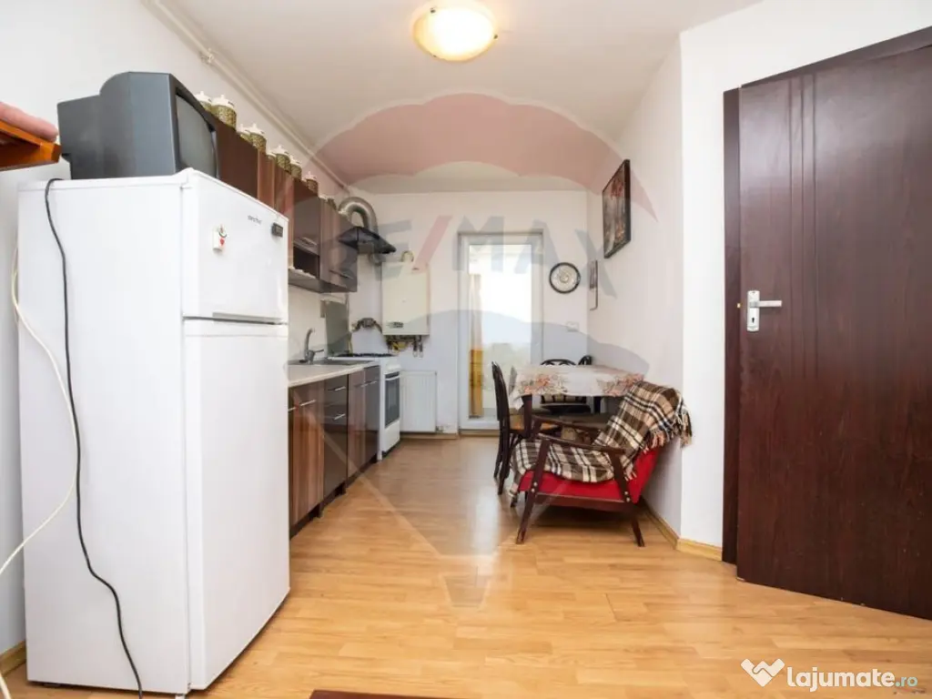 Apartament cu o camera de închiriat în zona Parneava 