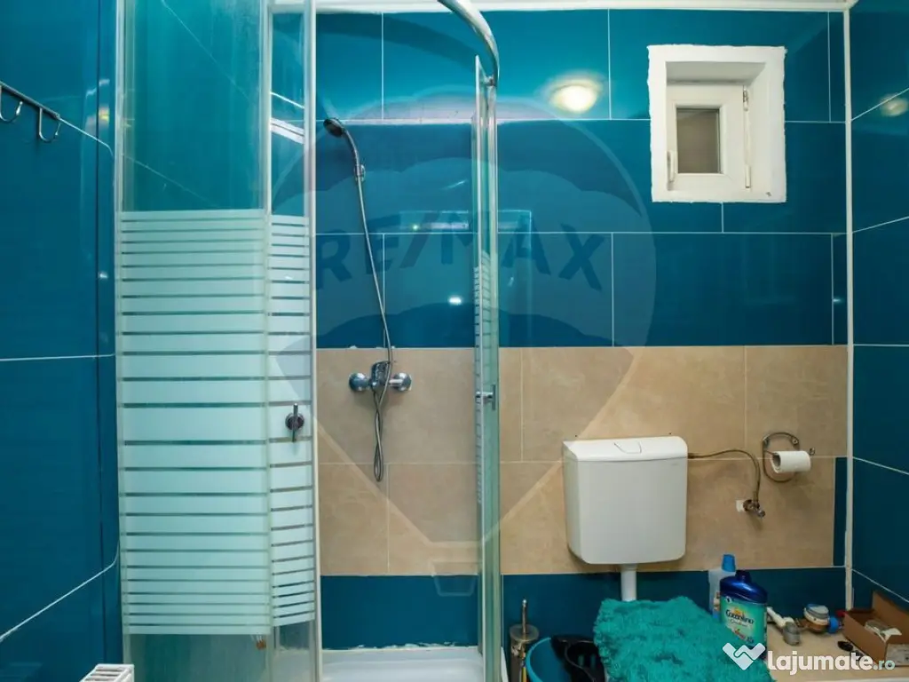 Apartament cu o camera de închiriat în zona Parneava 