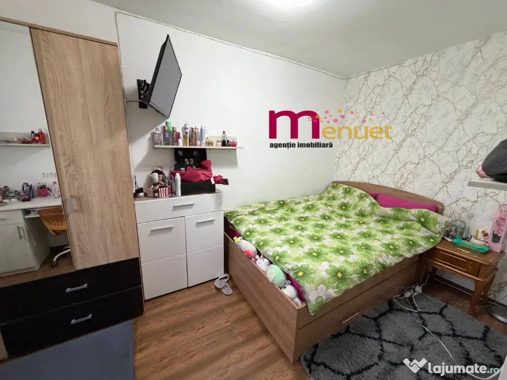 Apartament 3 camere,cu gaz,zona Big