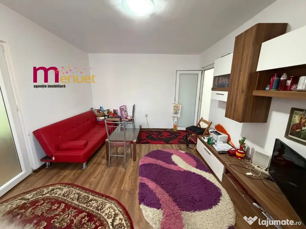 Apartament 3 camere,cu gaz,zona Big