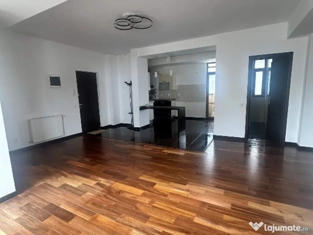 Inchiriez apartament 3 camere nemobilat Baneasa cu parcare subterana 