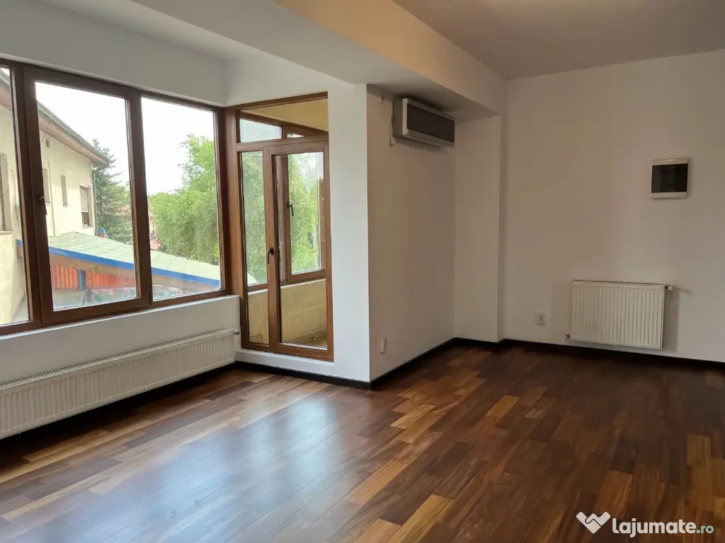 Inchiriez apartament 3 camere nemobilat Baneasa cu parcare subterana 