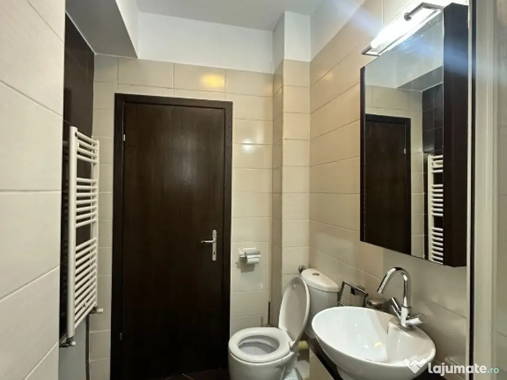 Inchiriez apartament 3 camere nemobilat Baneasa cu parcare subterana 