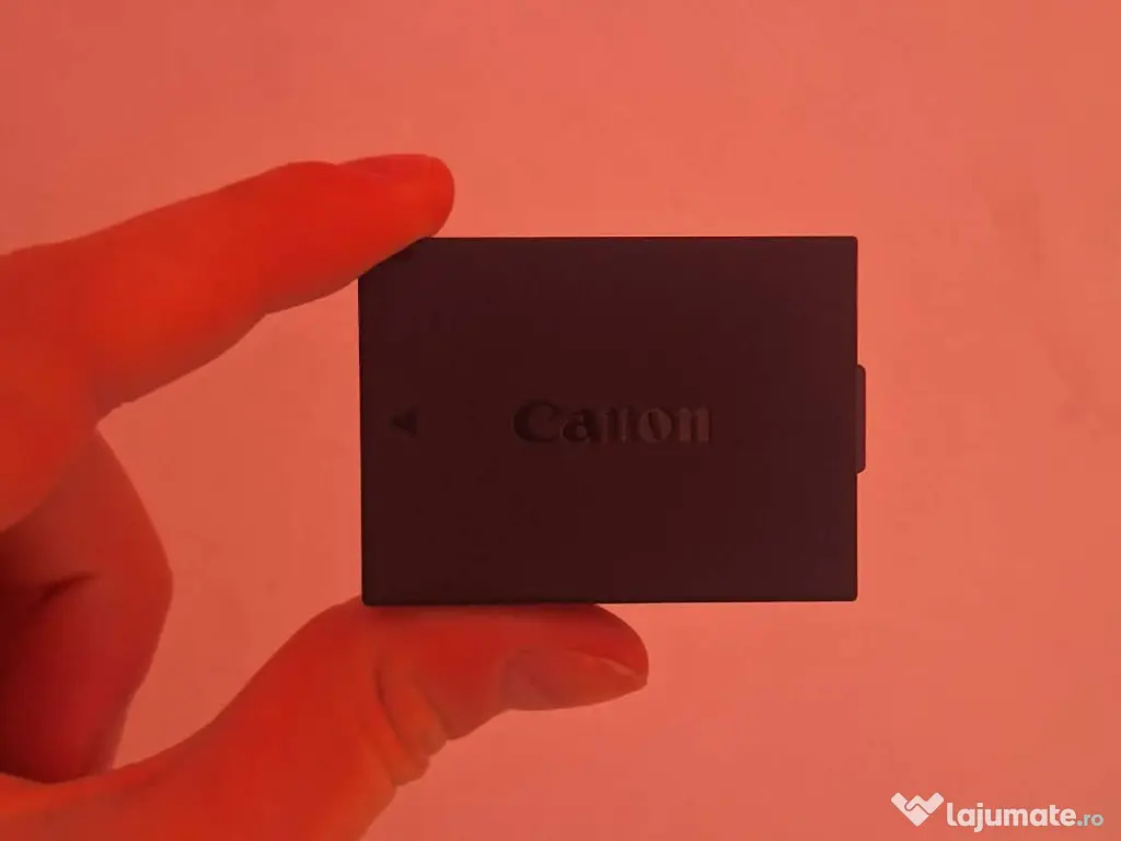 Vând aparat Canon 4000D 