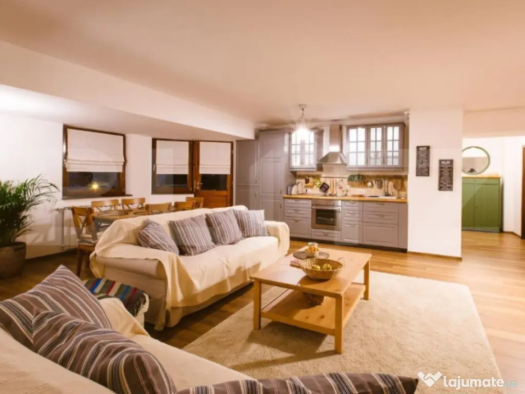 Apartament de inchiriat cu 3 camere, 85mp, zona Central