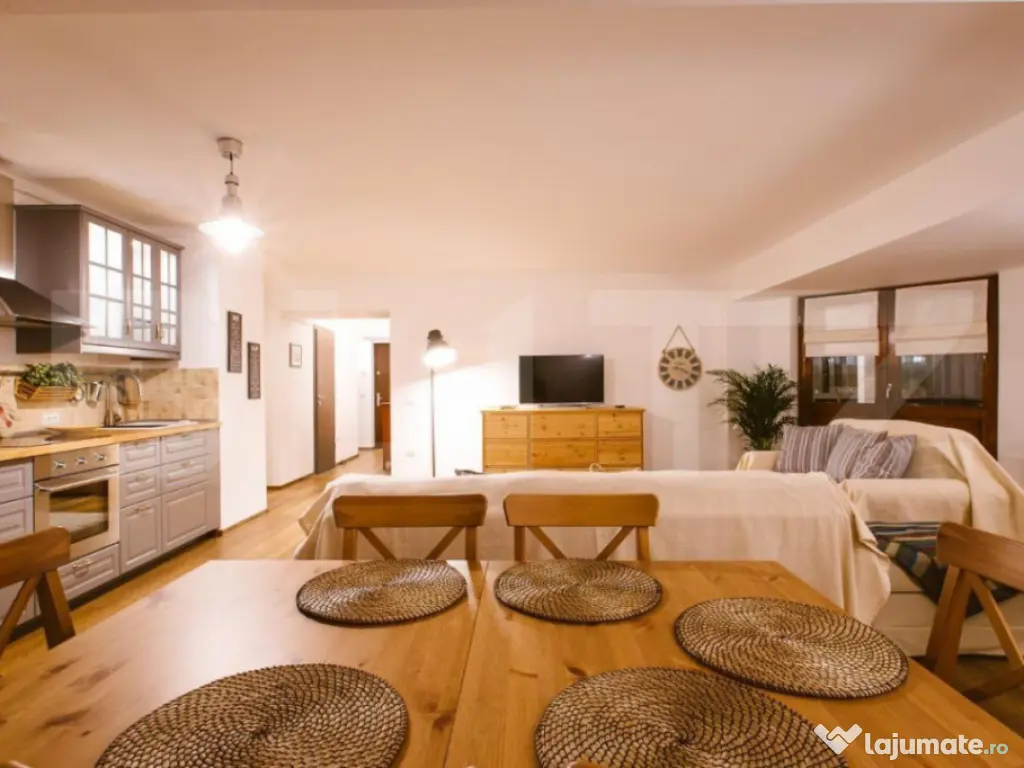 Apartament de inchiriat cu 3 camere, 85mp, zona Central