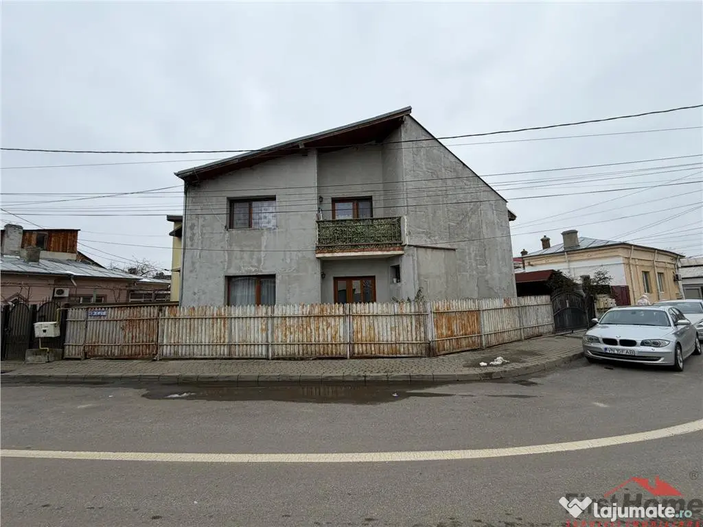 Casa P M de in Focsani, zona Tabacari 109.000 e 