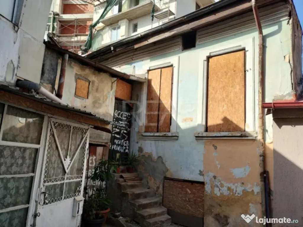 Vila 8 camere, Mosilor 