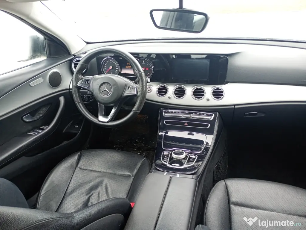 Vând Mercedes E klasse 2018 înmatriculat în RO 