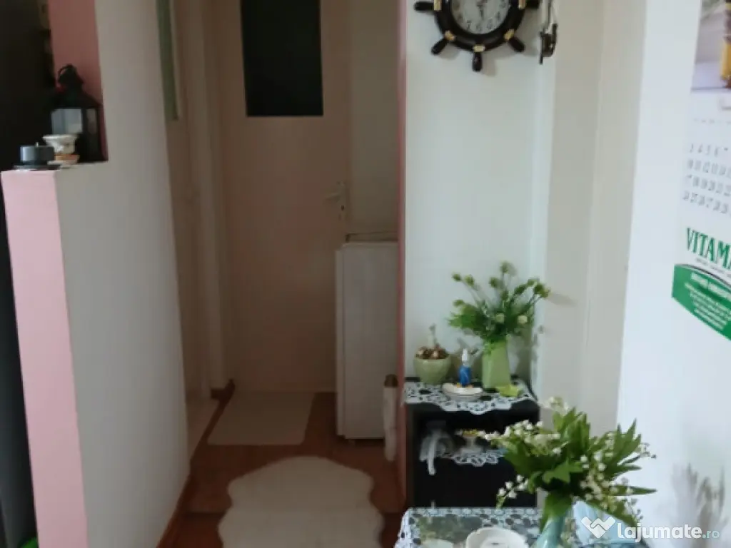 - Apartament 2 camere confort 1 decomandat, zona Obor. 