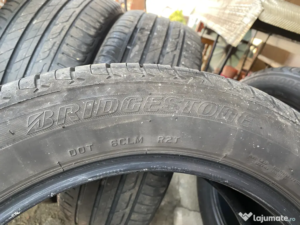vand cauciucuri Bridgestone 215/55/R17 (4 buc)