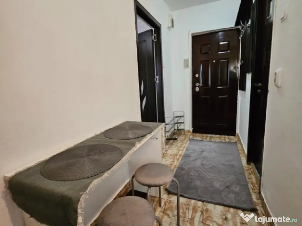 Garsoniera Popa Sapca, mobilata si utilata, 1300 RON 