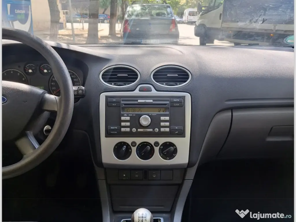 Vand Ford focus 1.6 benzina 2006